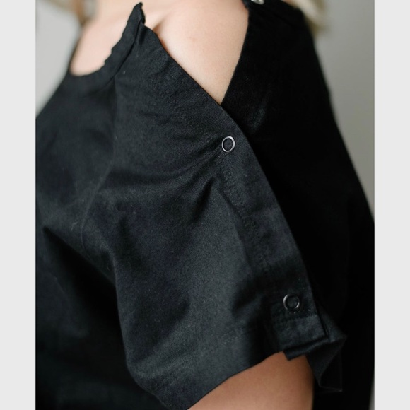 MAMA hospital gown - Picture 2 of 3